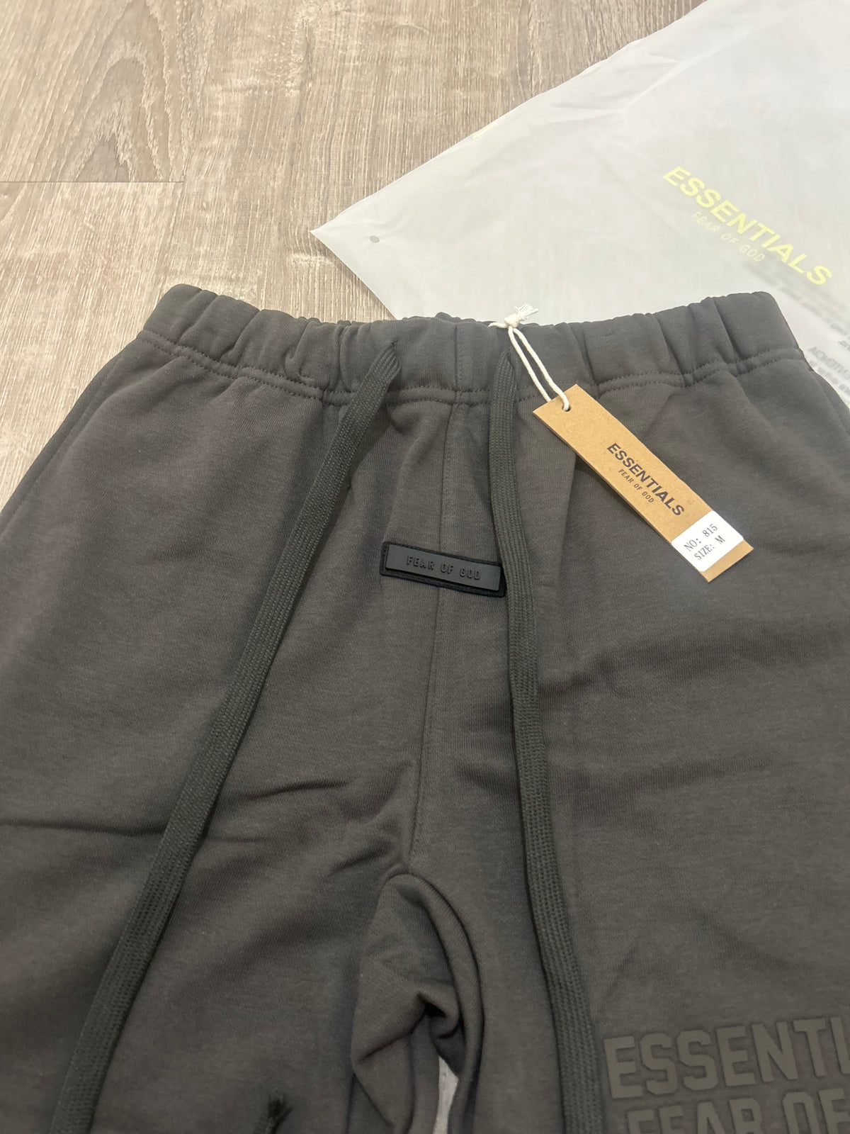 Fear of God Essentials Logo Shorts – Black