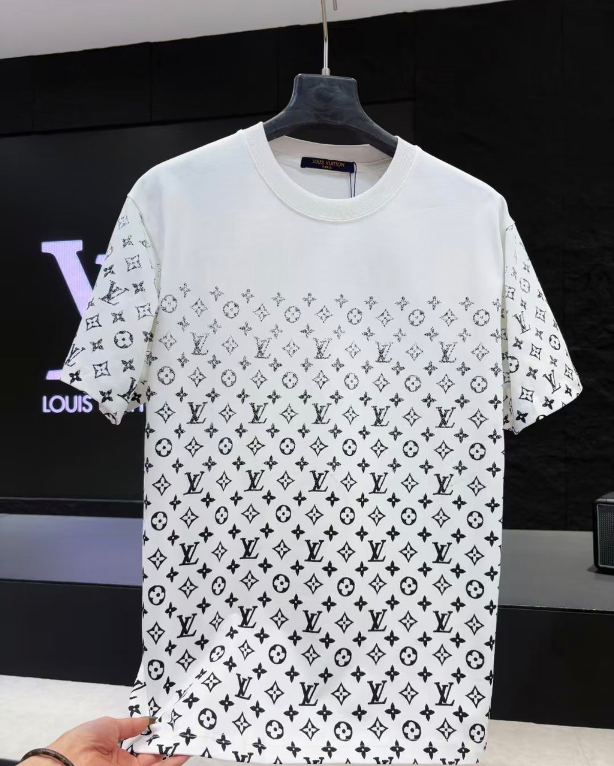 Louis Vuitton Monogram Gradient T-Shirt – Black/White